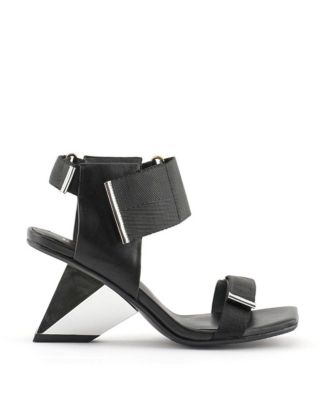 United Nude