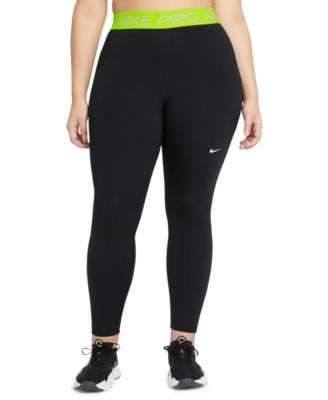 Nike - Plus Size Leggings