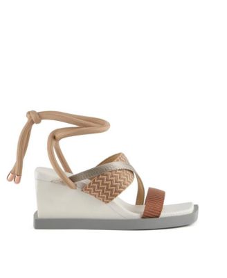United Nude